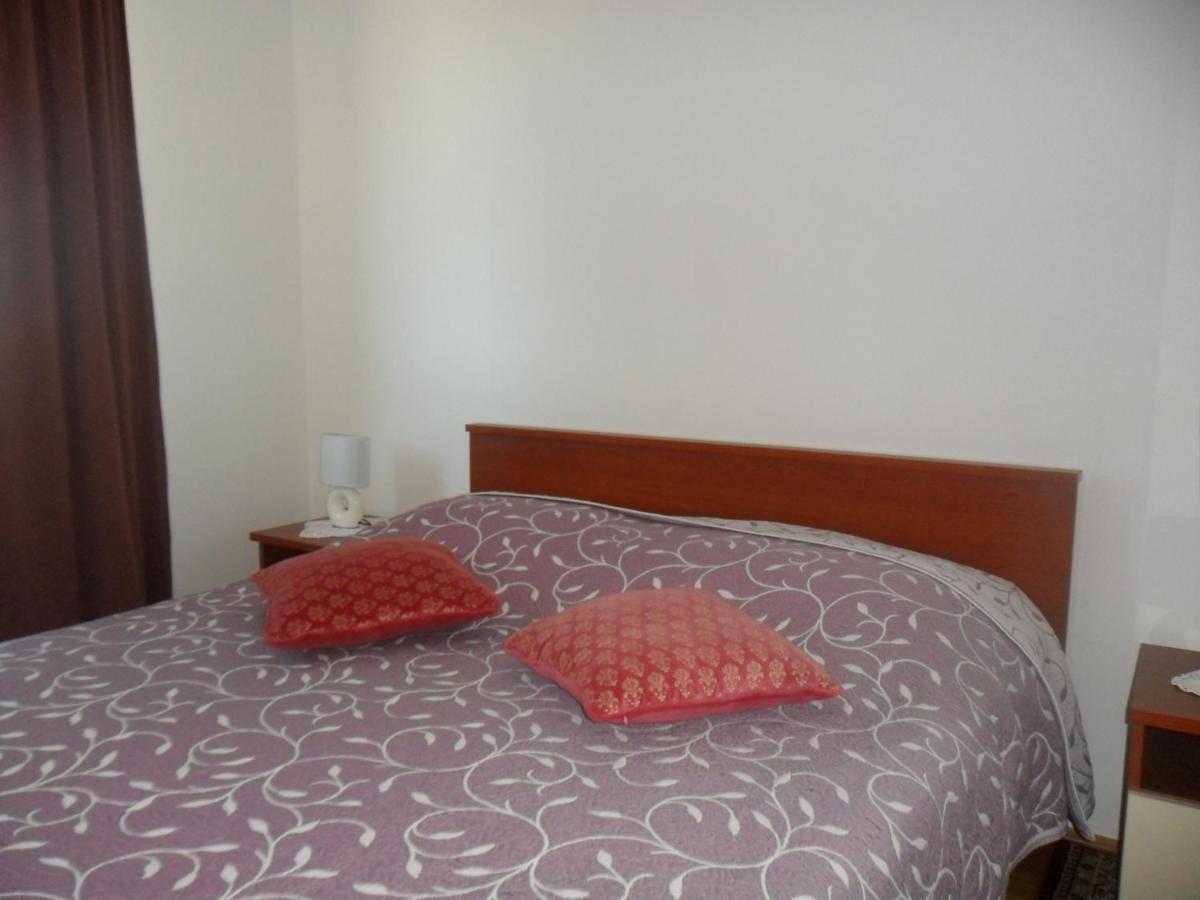 Apartma Pavo *